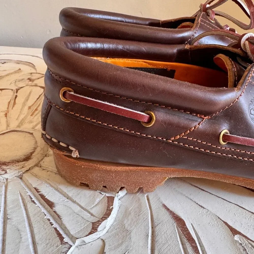 Timberland women’s brown leather boat shoe size 8